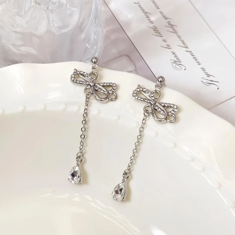 铜合金耳饰 气质轻奢时尚百搭法式小众精致满钻耳饰LY0072