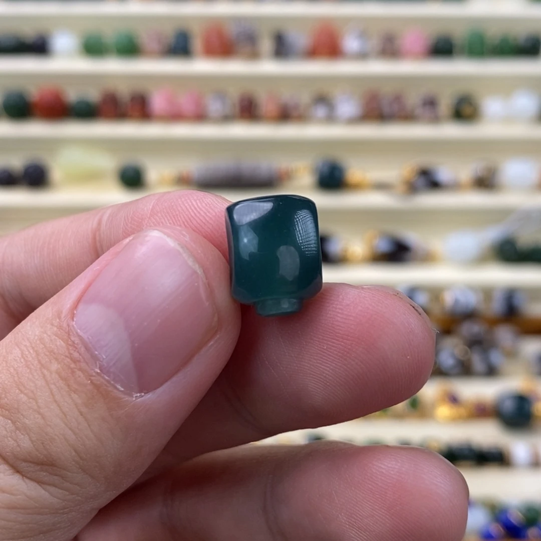 翡翠未镶嵌颈饰隔珠