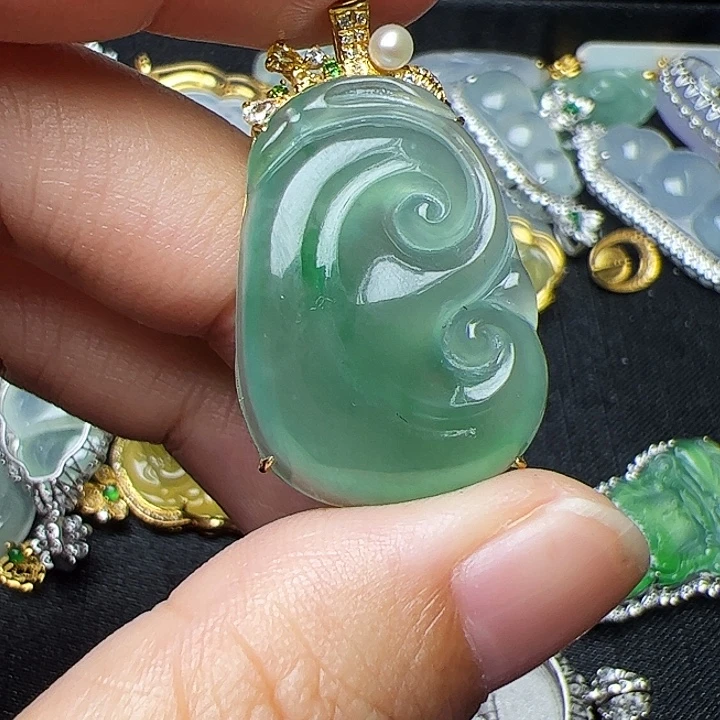 时***落翡翠18K金镶嵌吊坠(不含链)