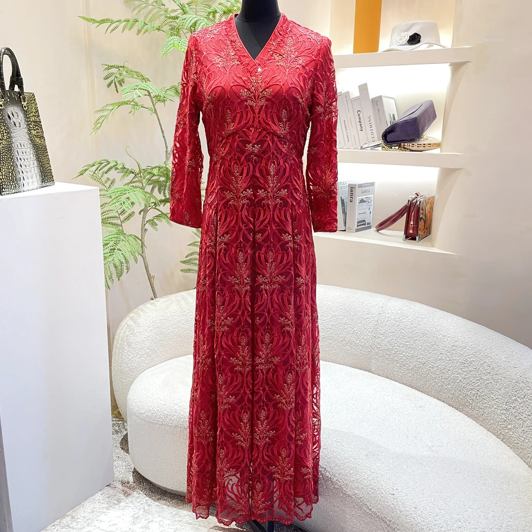 【192-8332E-03】台湾品牌女装喜庆重工刺绣中长款蕾丝连衣裙—尚家
