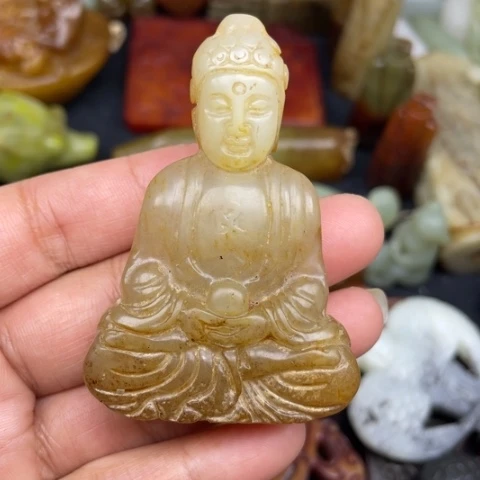 蛇纹石玉未镶嵌颈饰5