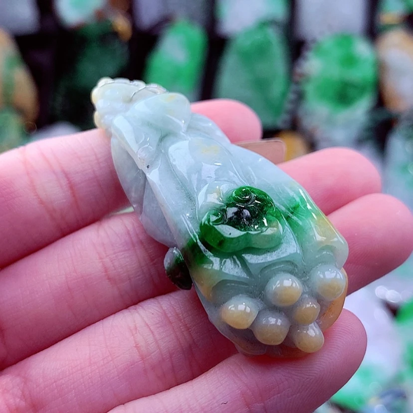 【闪购商品】翡翠颈饰未镶嵌天然