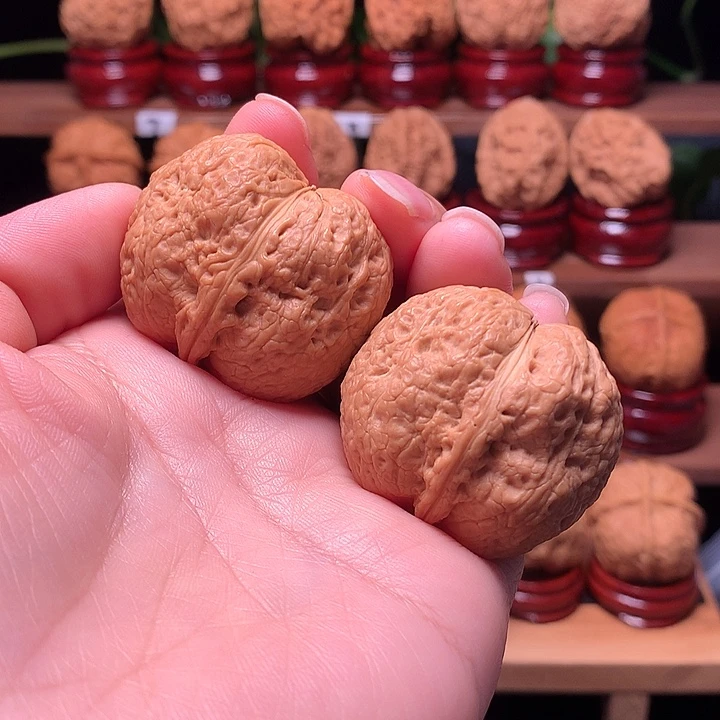 吊坠桃核元宝蟾39尺寸