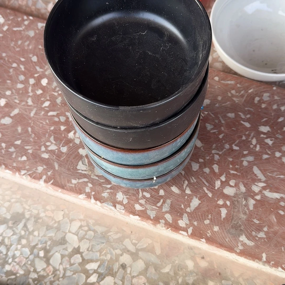 瓷A****E喜欢拍五个