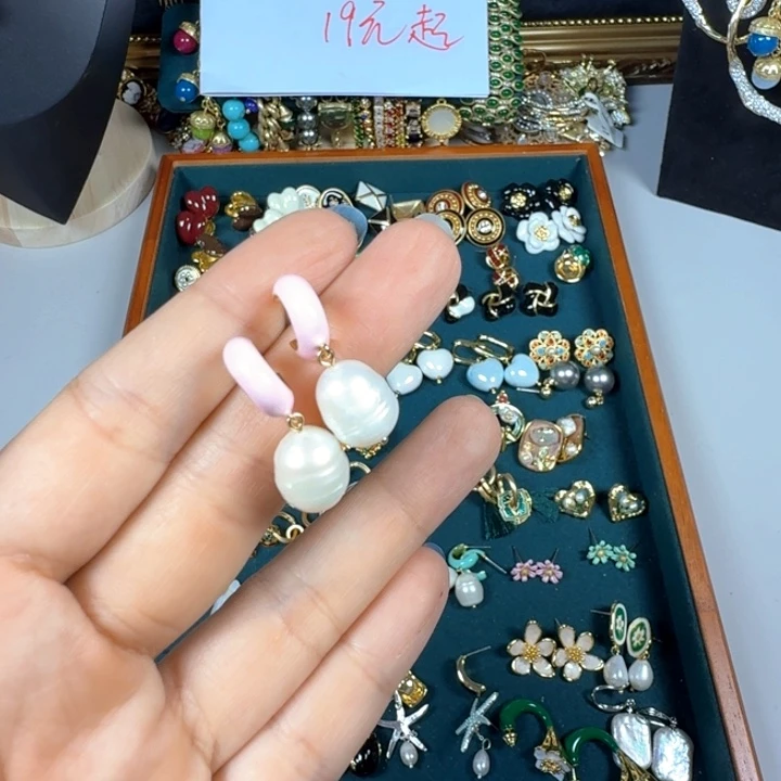 铜合金合金锆石耳环