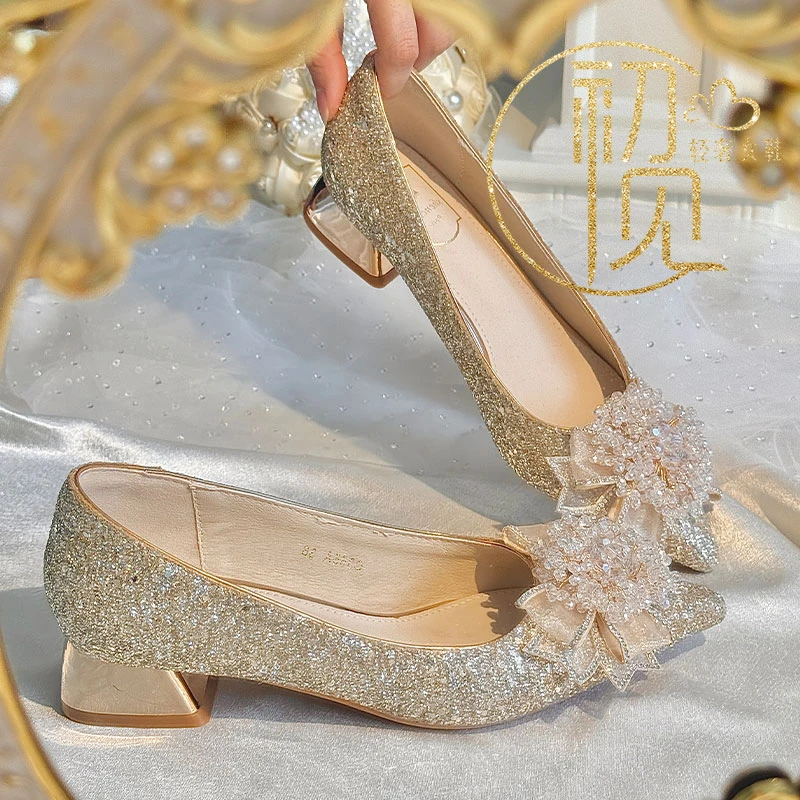 超仙亮片高跟鞋水晶蝴蝶结浅口粗跟新娘鞋日常不累脚伴娘鞋水晶鞋