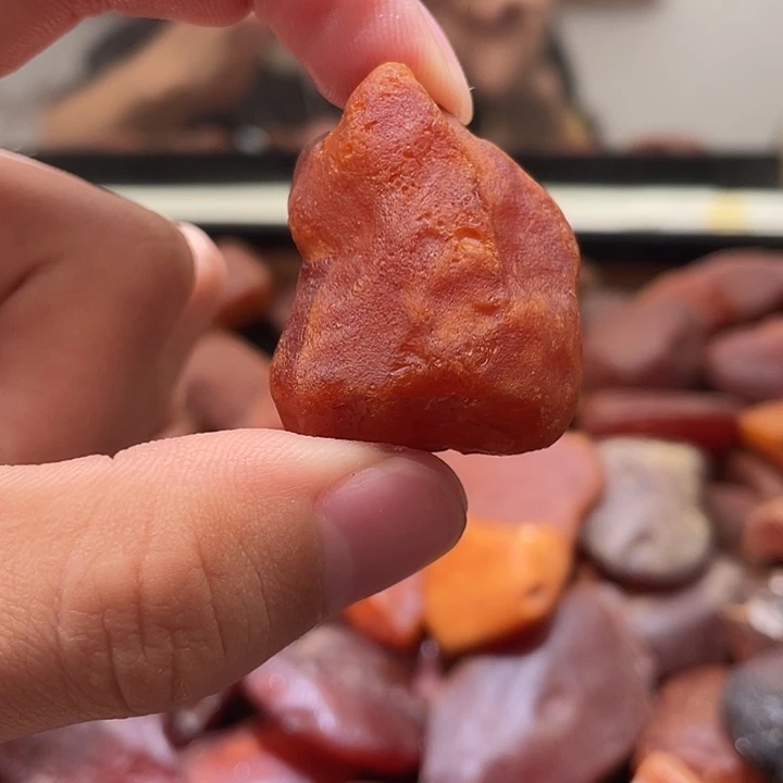 裸石琥珀未镶嵌吊坠