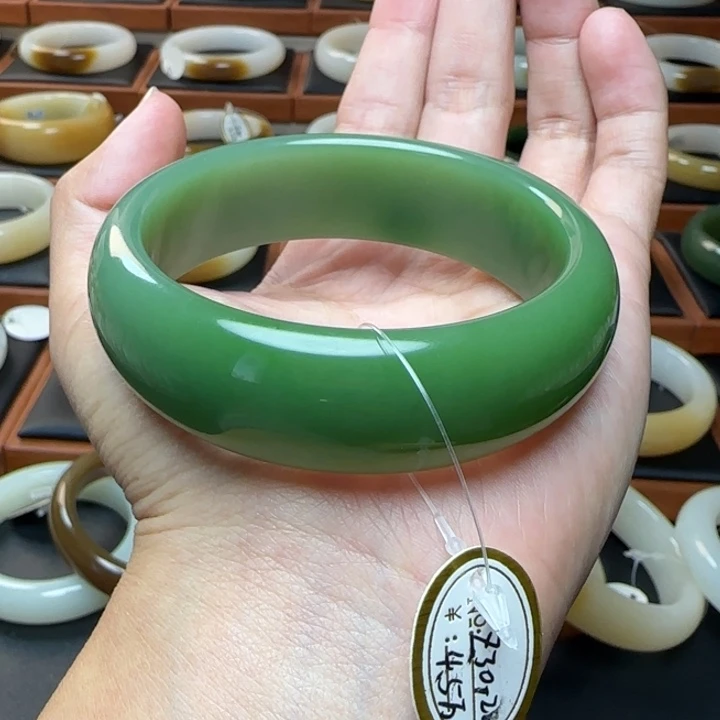 和田玉未镶嵌手镯辣色粉绿58.1宽胎