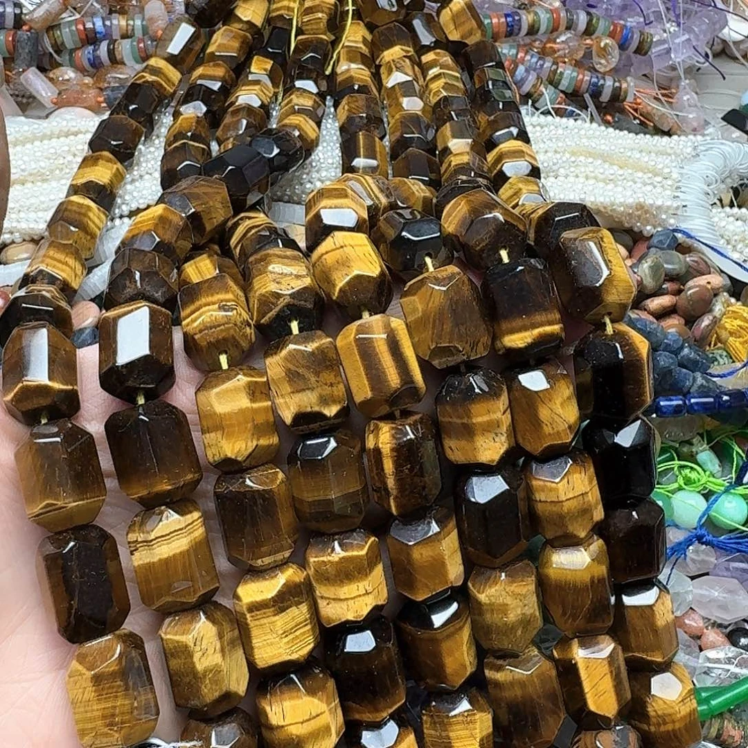 玛瑙/玉髓未镶嵌珠宝半成品一条15x20m黄虎桶珠