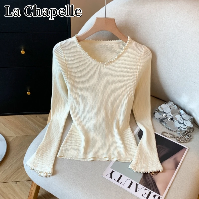 拉夏贝尔秋季新款珍珠v领针织打底衫气质百搭套头修身喇叭袖上衣