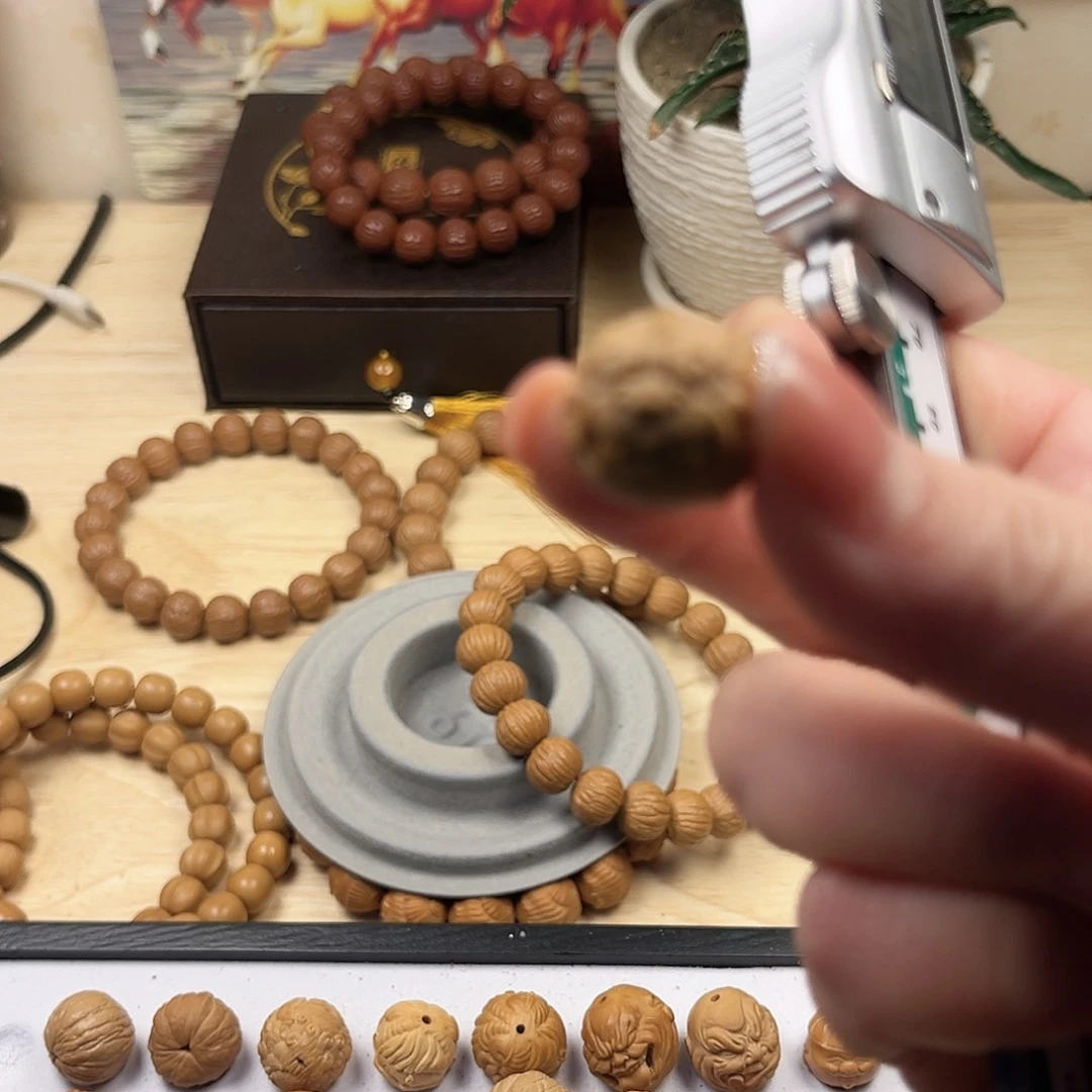 猴头核桃手串聖*雕刻