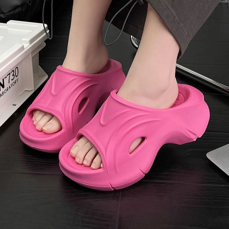 厚底外穿新款夏季增高防滑新品时尚居家软底踩屎感凉拖鞋女士LW