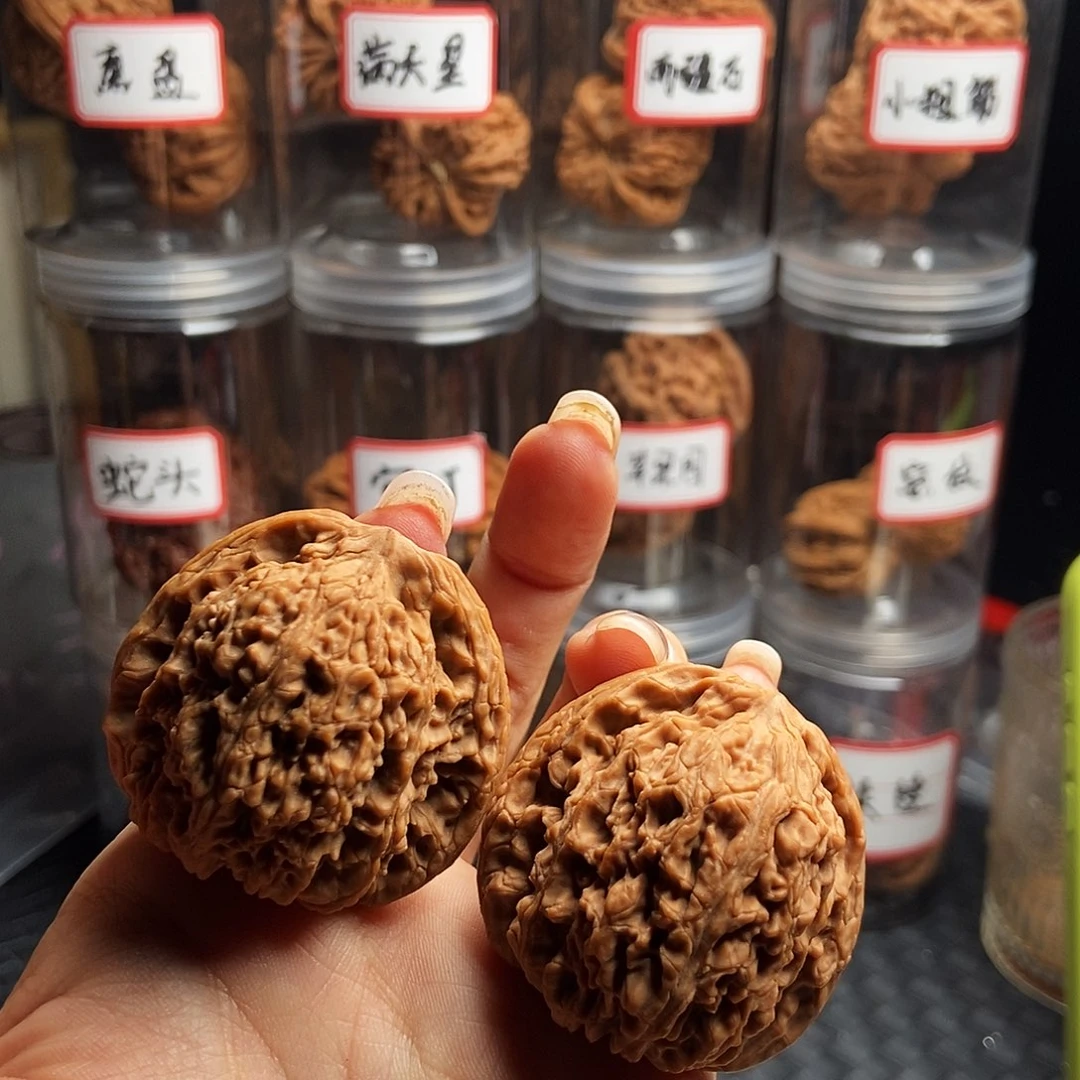 和***雨吊坠文玩核桃南疆43