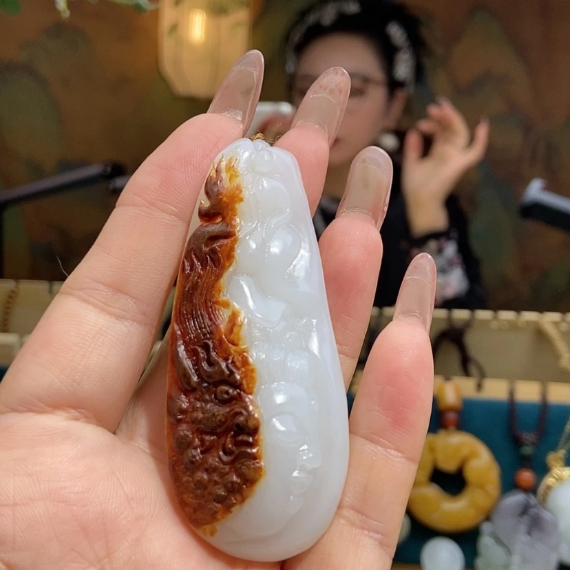 【闪购商品】颈饰未镶嵌和田玉耀*