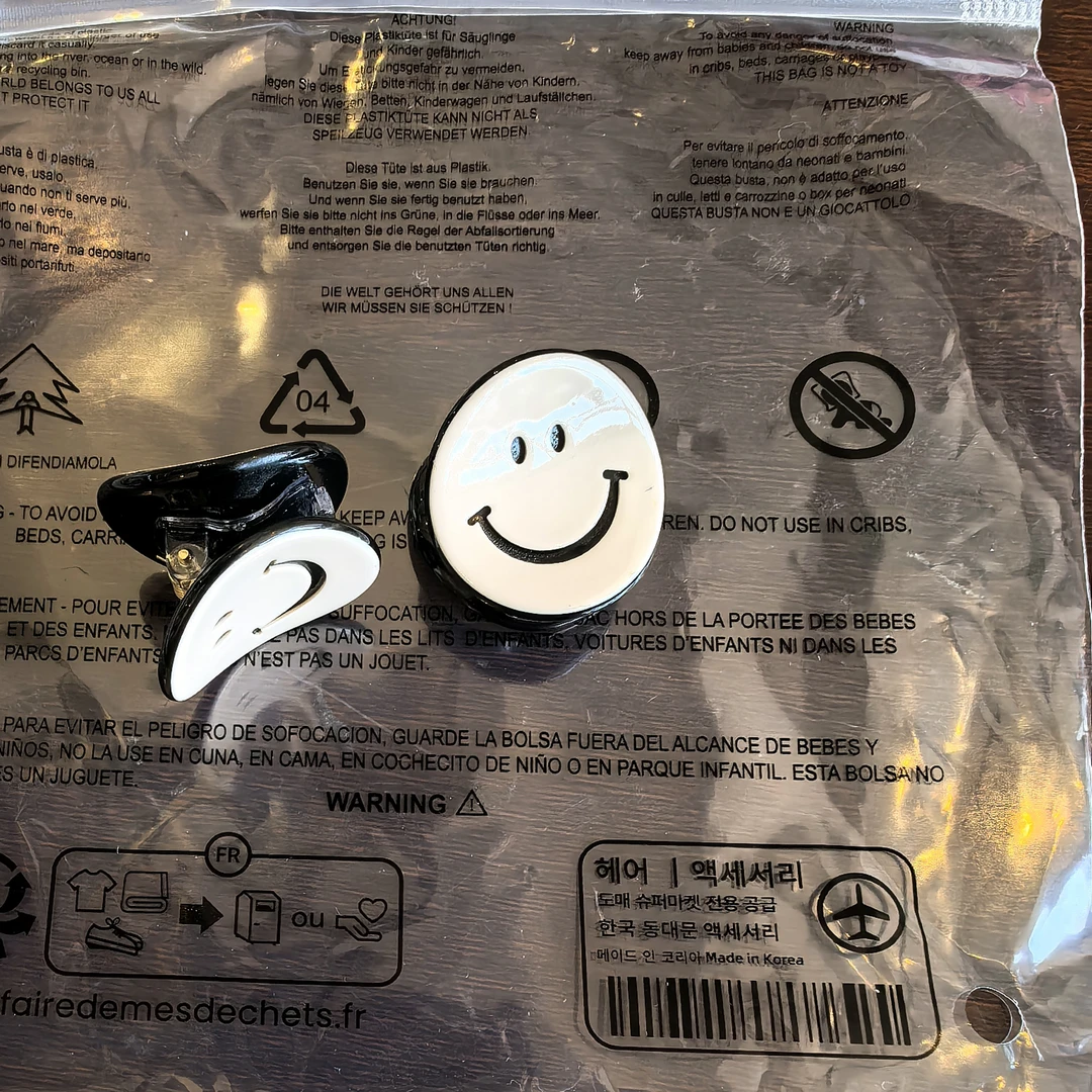 AA201泡菜尾单微笑脸小抓夹一对2.5cm｜淘贩