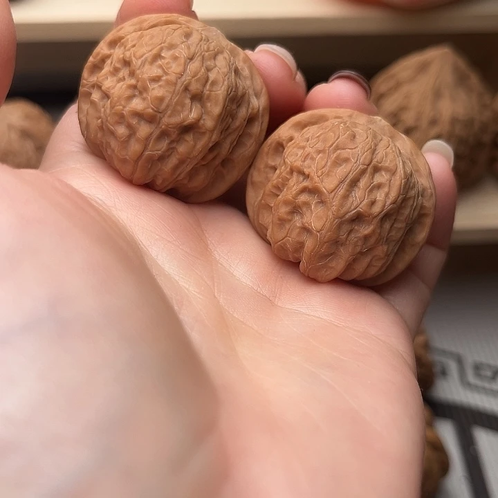 吊坠文玩核桃乾隆磨34尖微瑕