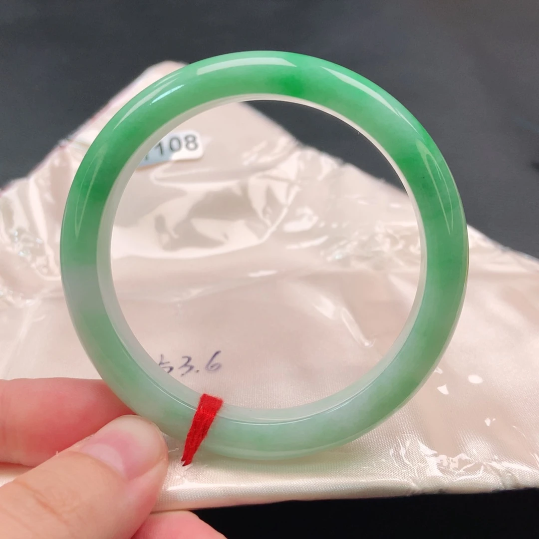 翡翠手镯未镶嵌1108号