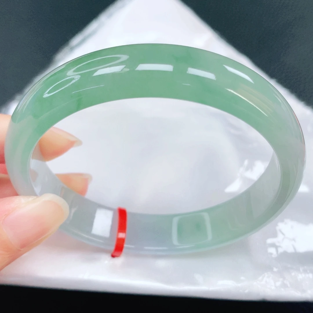 翡翠未镶嵌手镯59圈