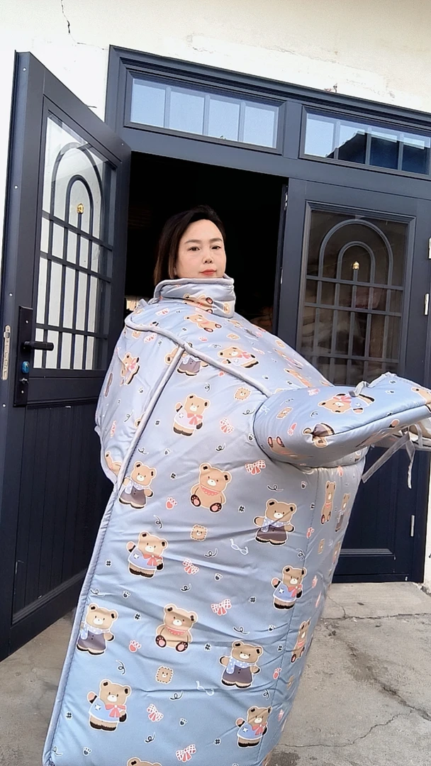 冬季加厚加绒电动车挡风被大护肩加大侧翼设计