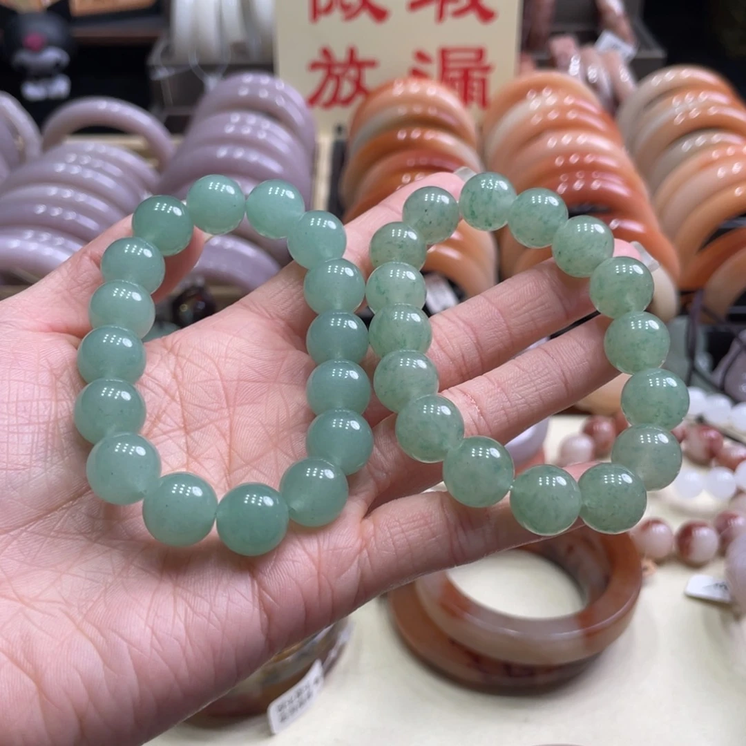 未镶嵌手镯石英质玉