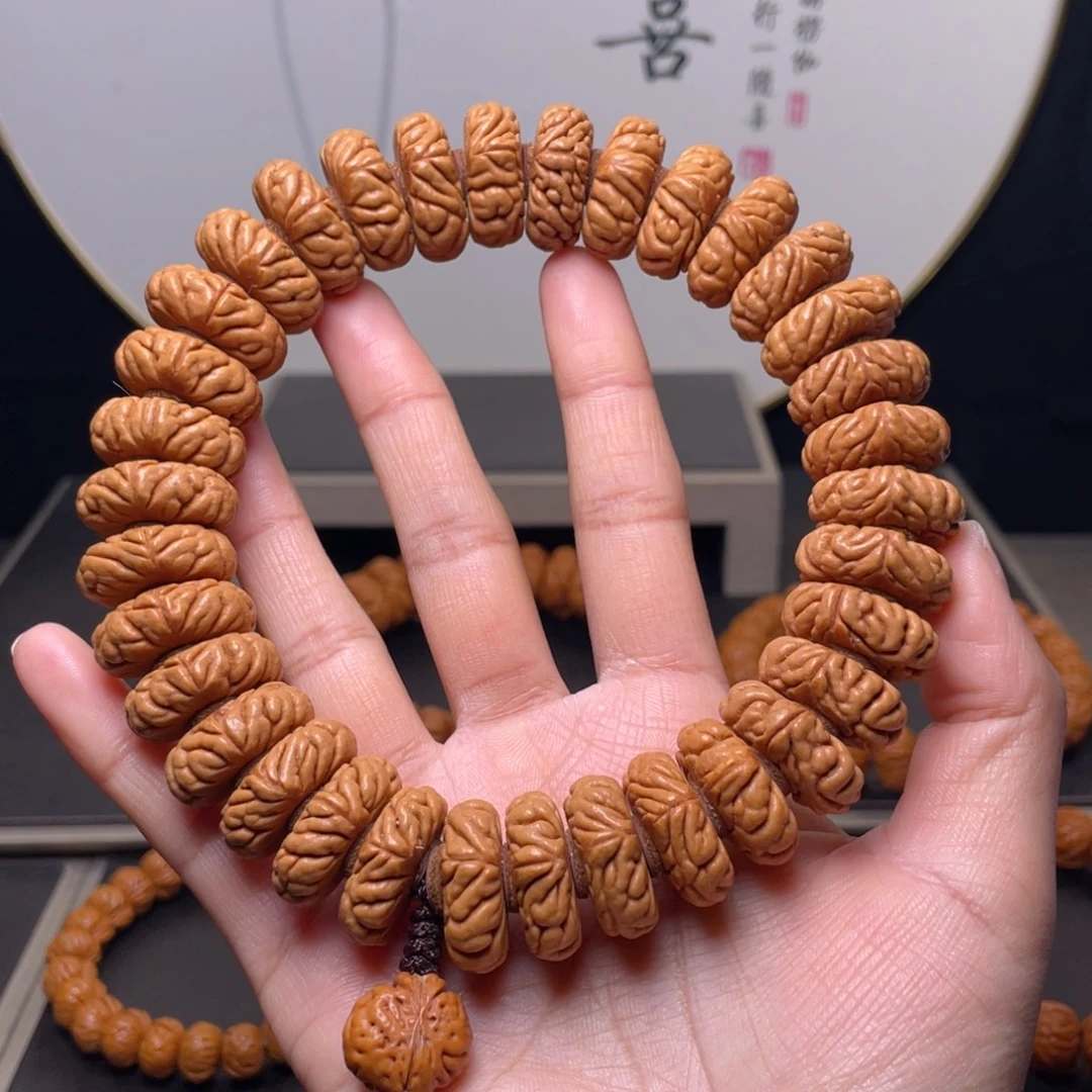 老***货桃核吊坠21尺寸祥云飞碟