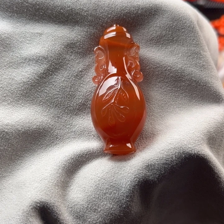 南红玛瑙吊坠未镶嵌周**儿