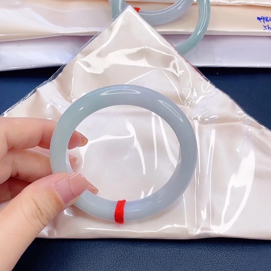 翡翠未镶嵌手镯晴水手镯