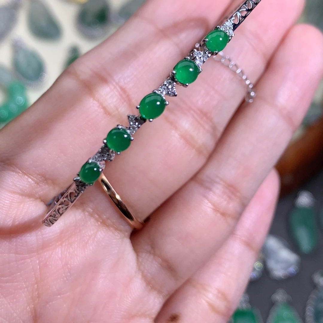 翡翠18K金镶嵌手镯蛋面手镯