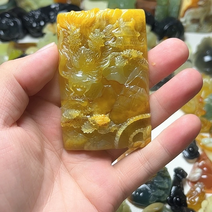 未镶嵌蛇纹石玉颈饰一****8