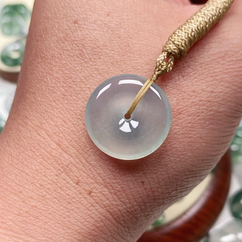 【闪购商品】翡翠未镶嵌吊坠(不含链)