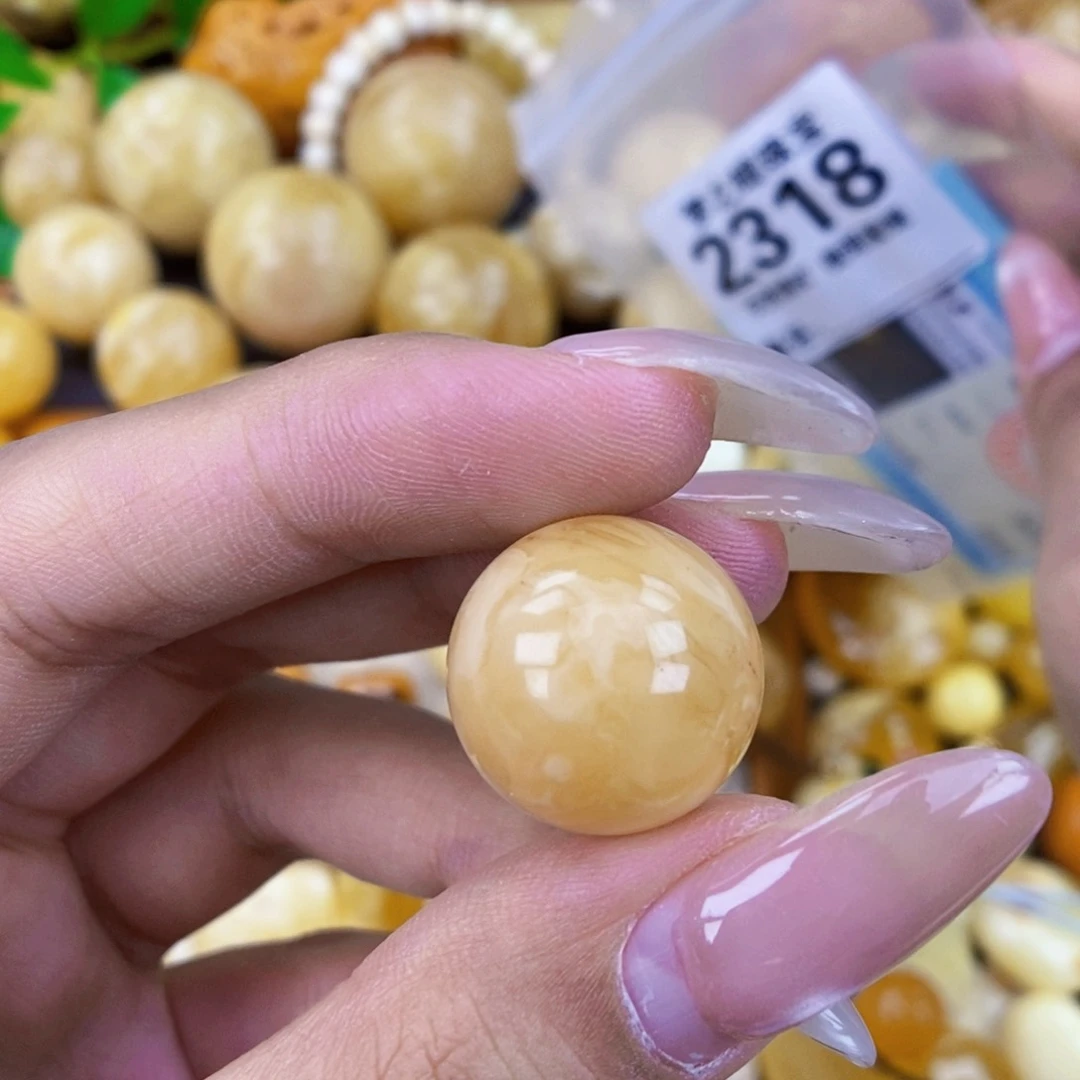 未镶嵌琥珀珠宝奇石18 粉