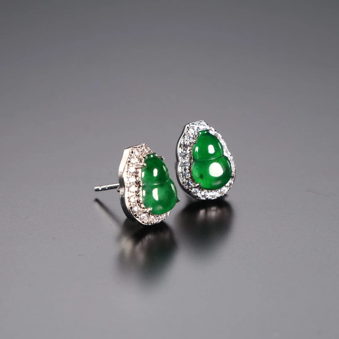 250419055/博古通今/集古藏今/翡翠耳钉戒指吊坠一套/古董首饰