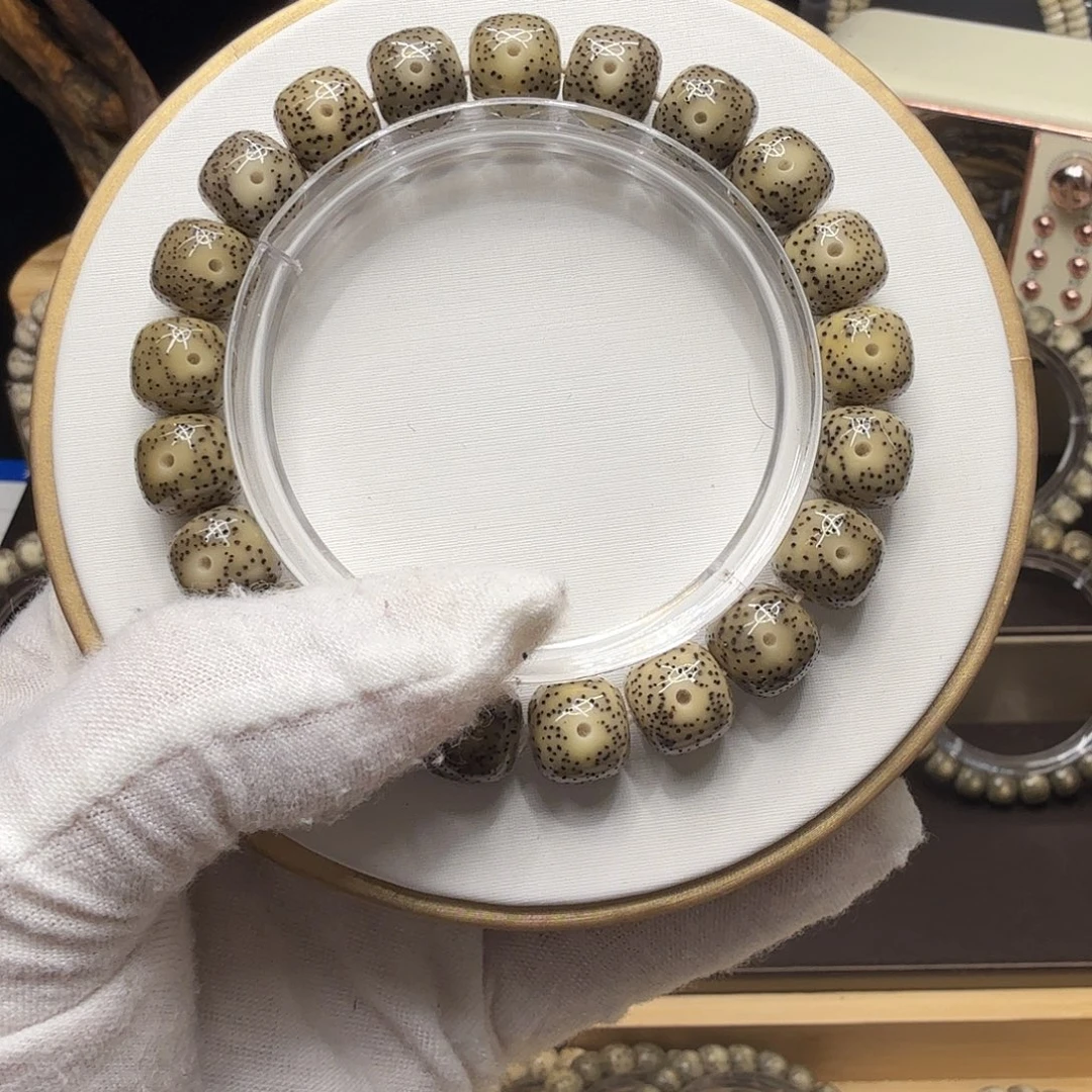 星月菩提手串星点货