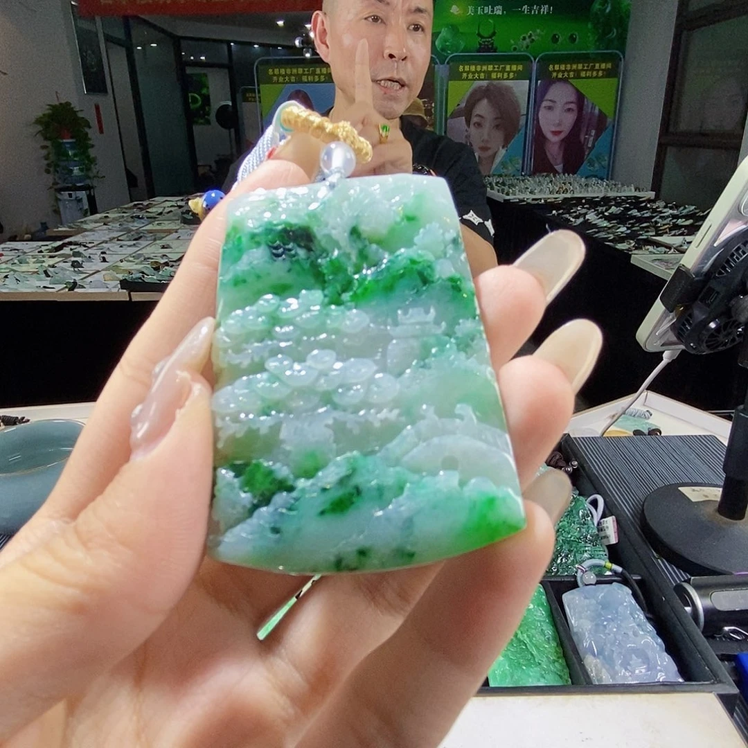 颈饰未镶嵌翡翠翡翠