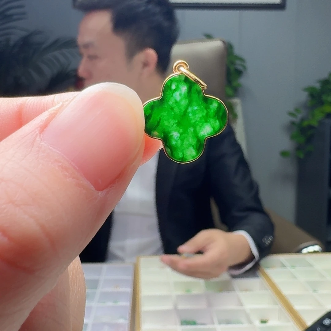 翡翠18K金镶嵌吊坠(不含链)天然