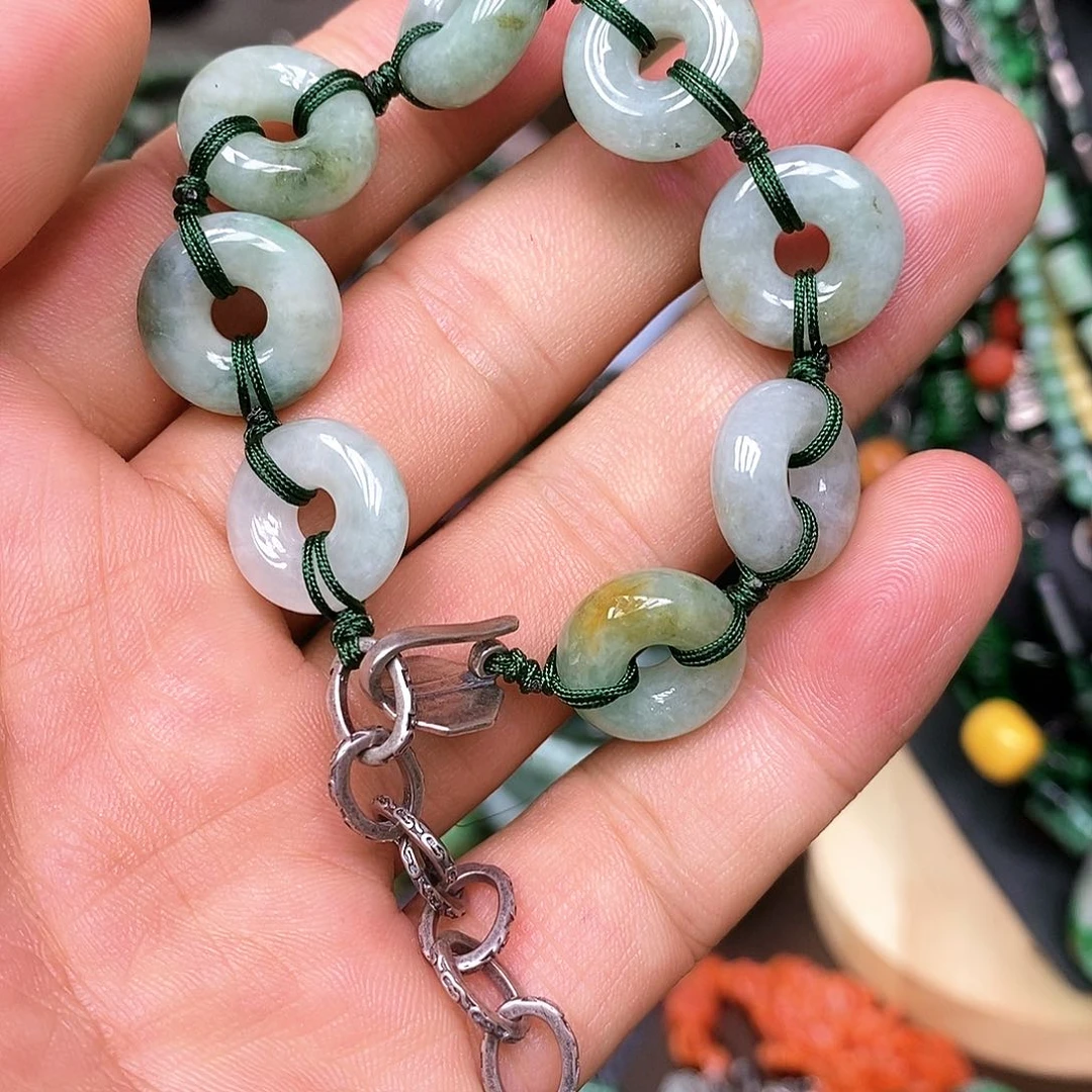 未镶嵌手链翡翠漂亮美眉