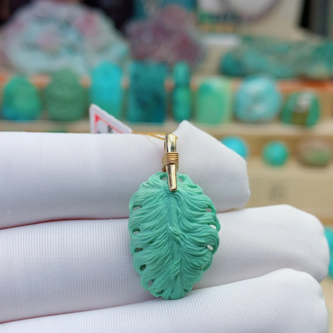 绿松石颈饰18K金镶嵌长*主