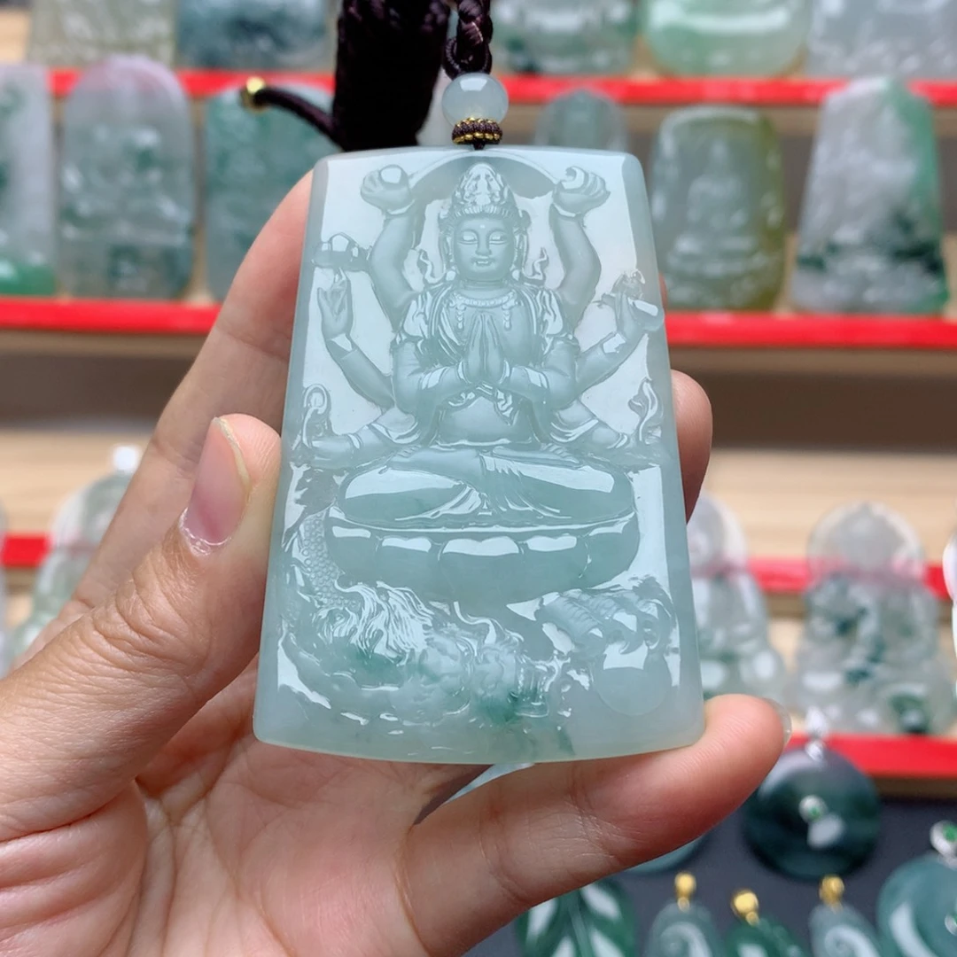 翡翠颈饰未镶嵌不***?千手