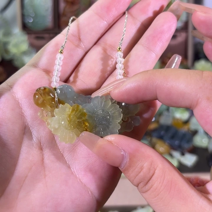 蛇纹石玉未镶嵌颈饰