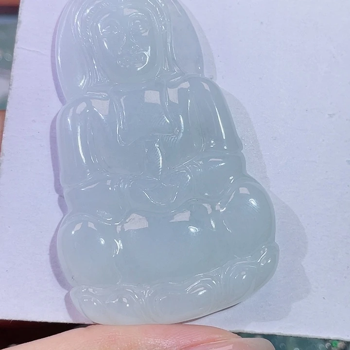 颈饰未镶嵌翡翠观音