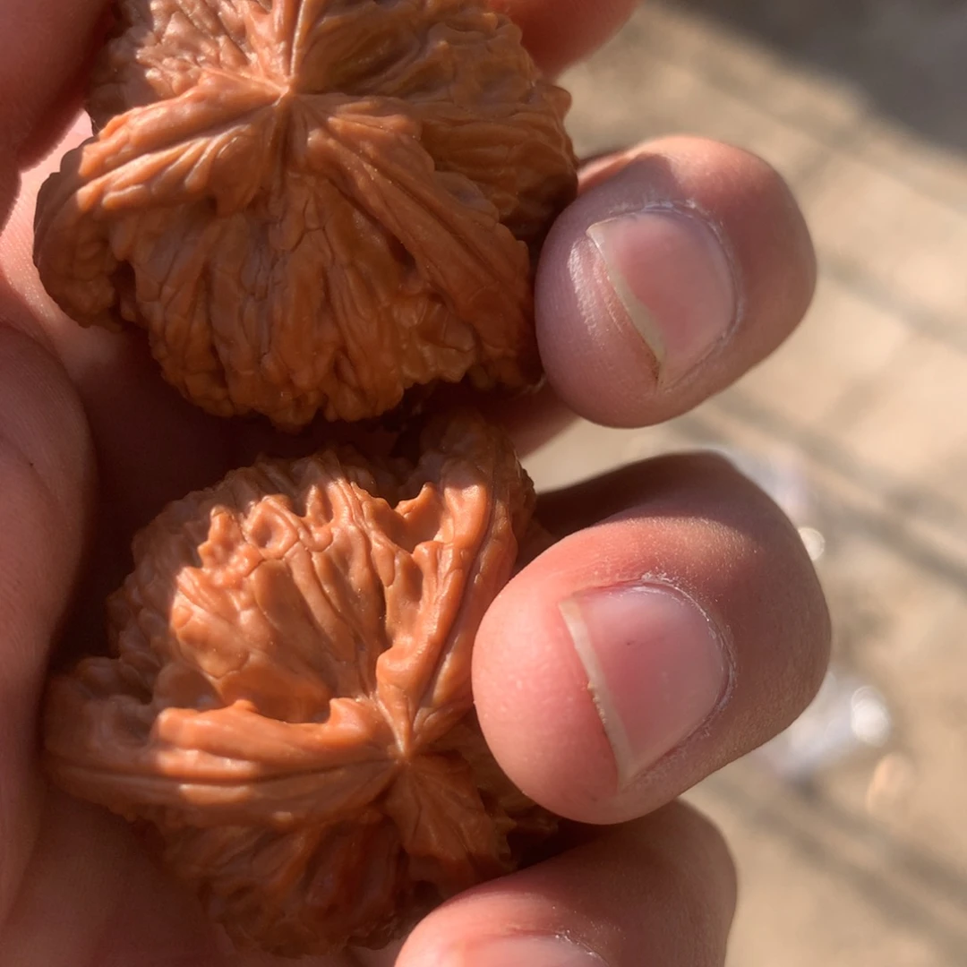 文玩核桃吊坠三棱