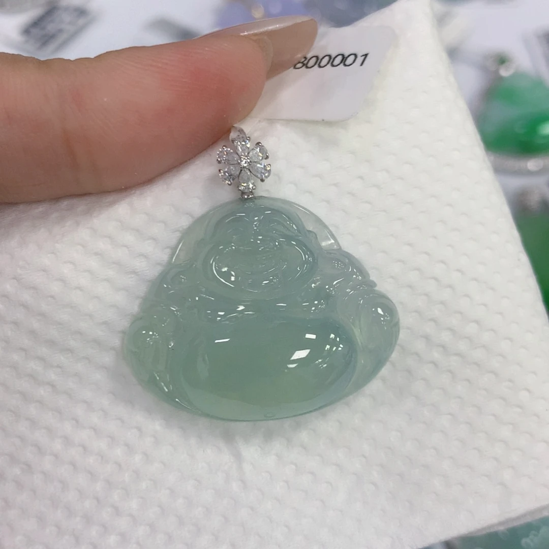 颈饰18K金镶嵌翡翠