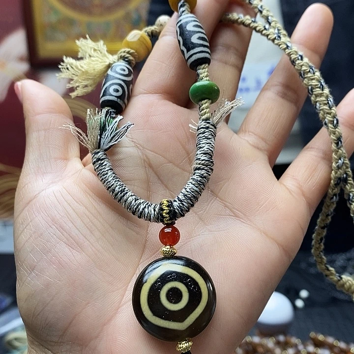 玛瑙/玉髓合金颈饰