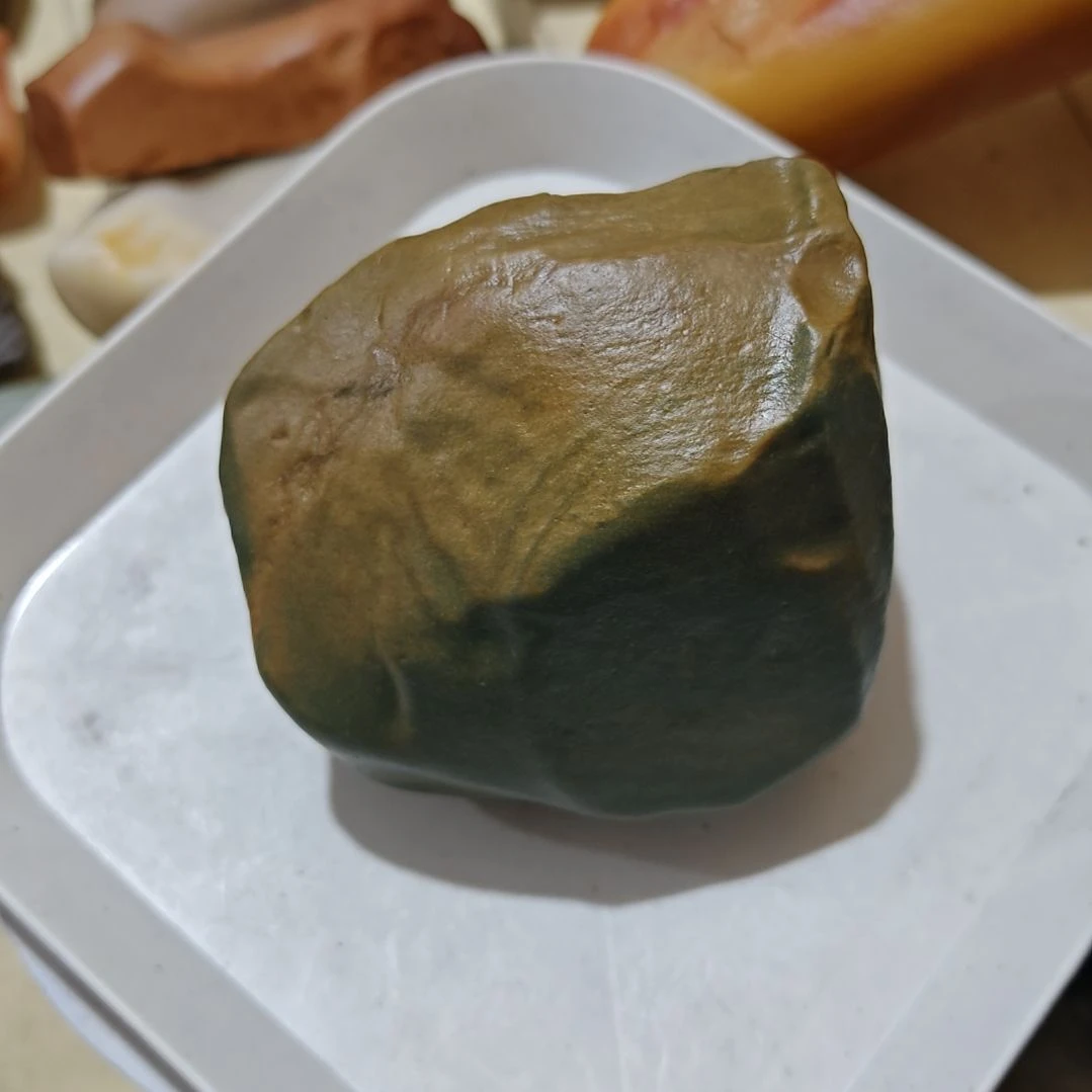 石英质玉（金丝玉）未镶嵌777777777777