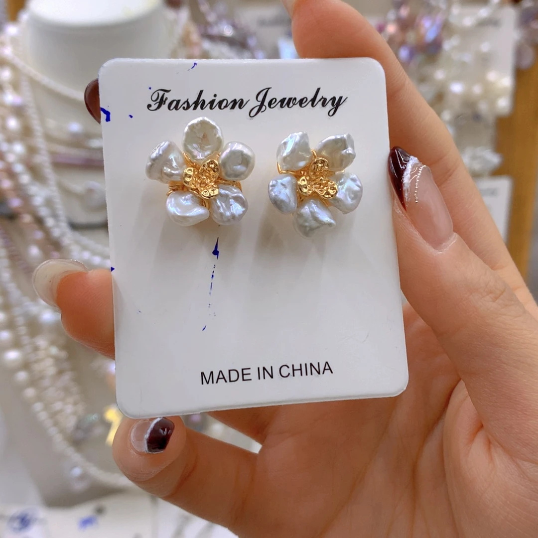 淡水珍珠耳饰合金