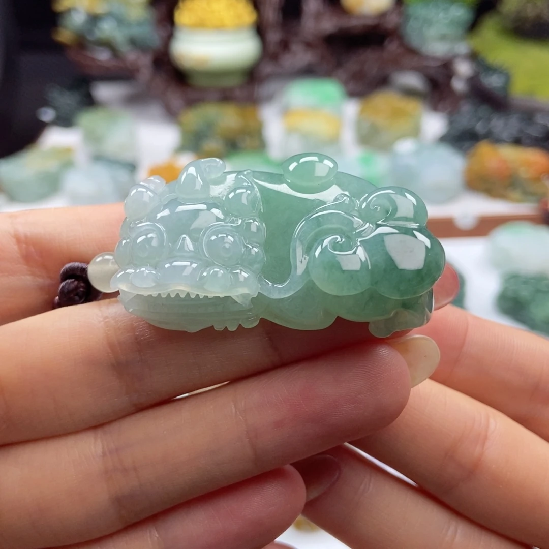 颈饰未镶嵌翡翠A2 冰胶飘花霸王貔貅