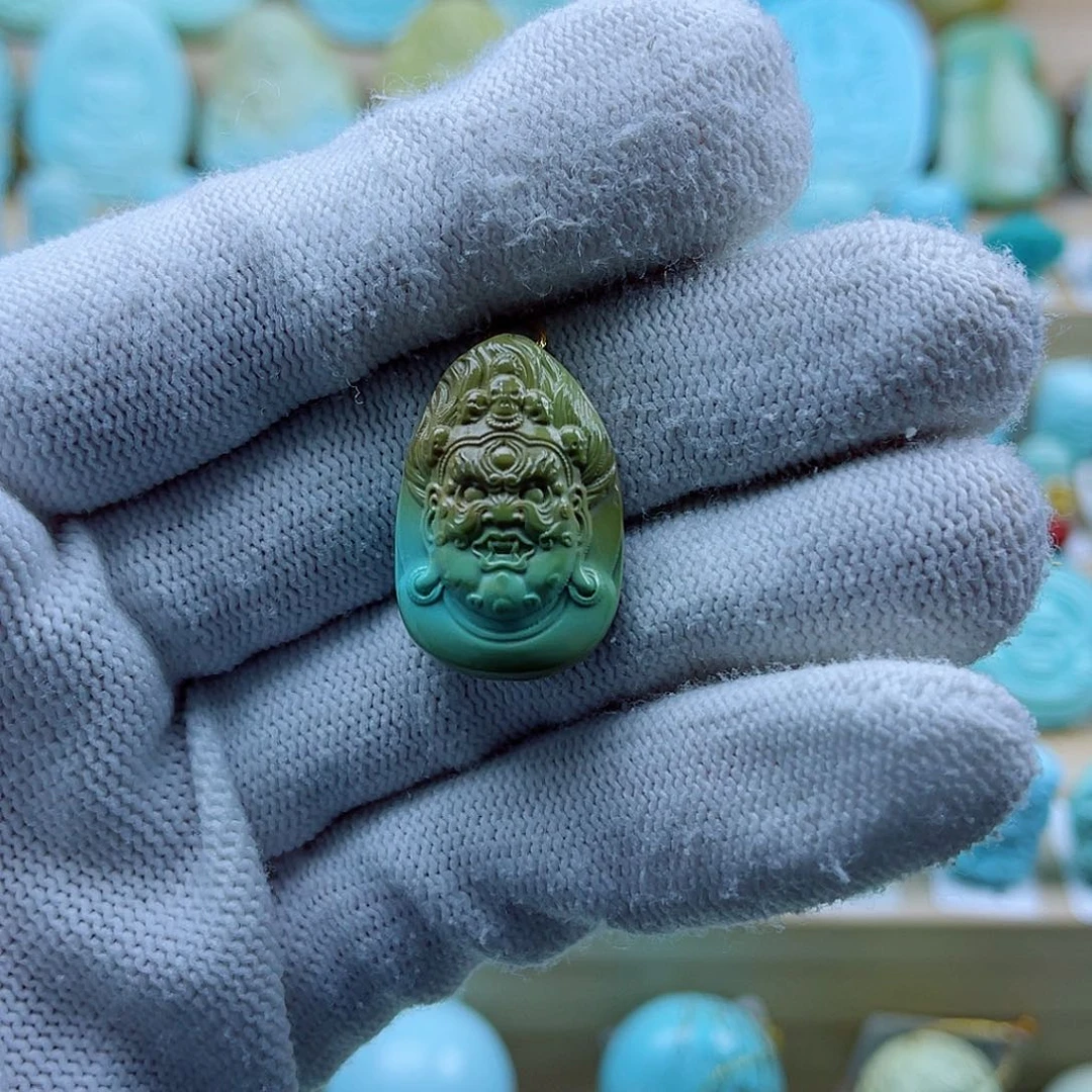 绿松石未镶嵌珠宝奇石