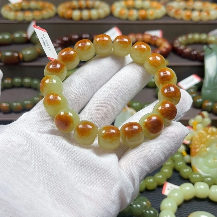 大***风透闪石质玉未镶嵌手链