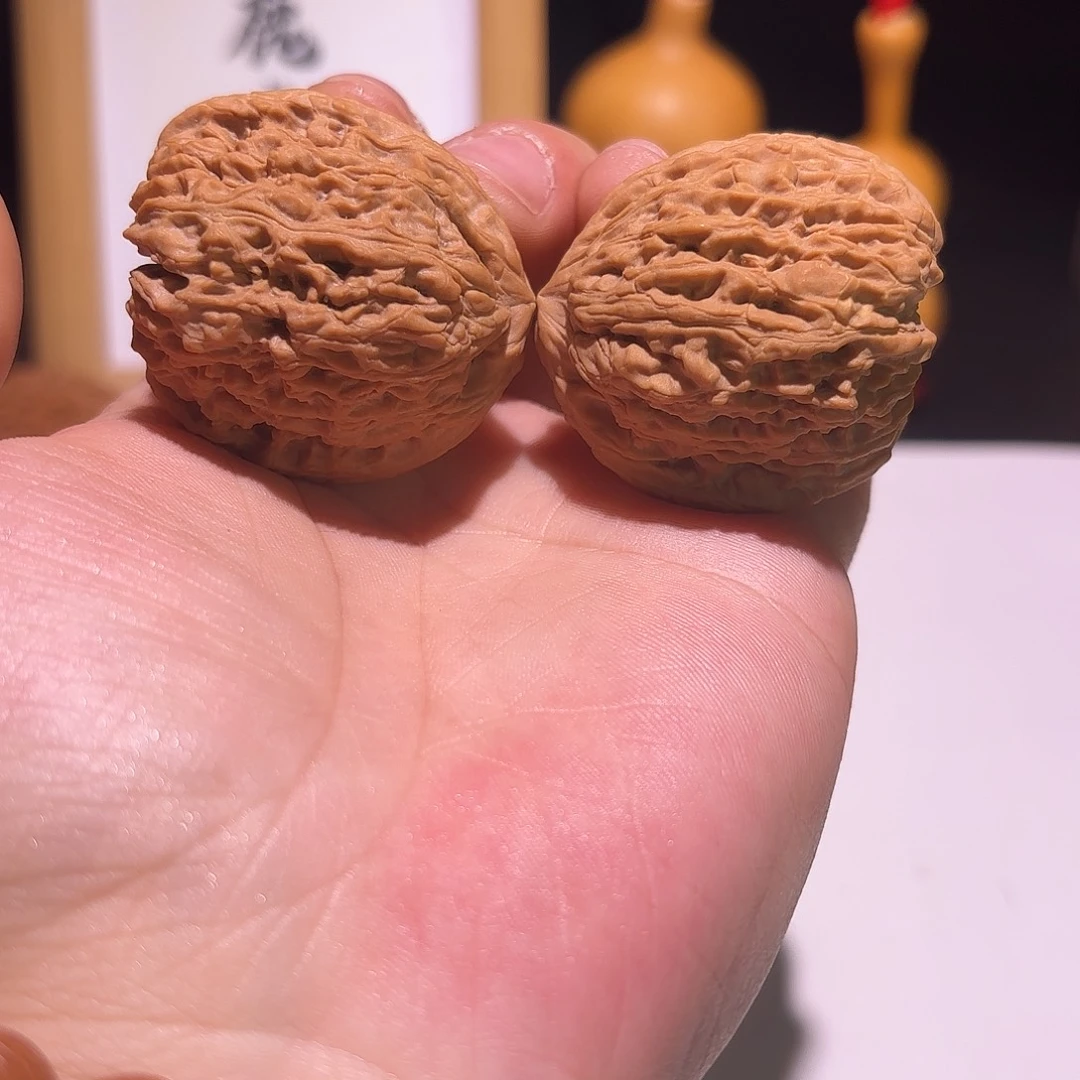 把件桃核南将5号天残拉丝凹底