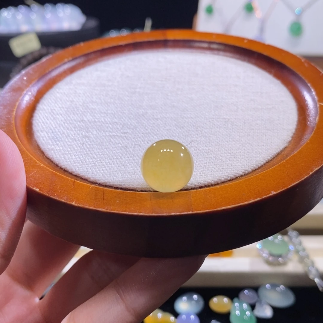 翡翠未镶嵌颈饰高冰亮黄珠卡13.2